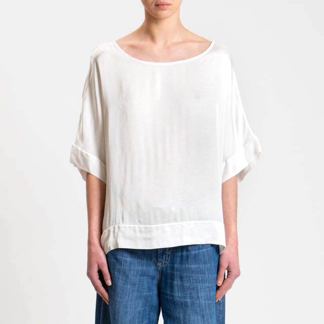 Tensione in-Blusa satin manica scesa - latte