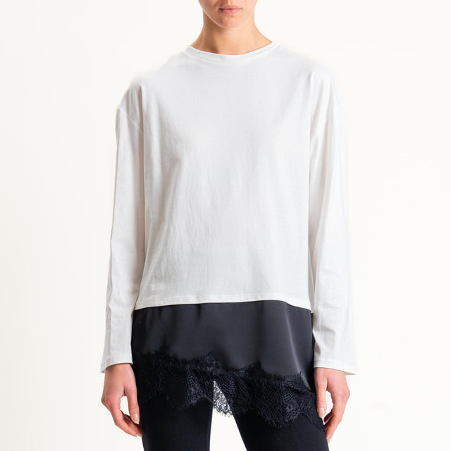 Tensione in-T-shirt doppio tessuto con pizzo - bianco/nero