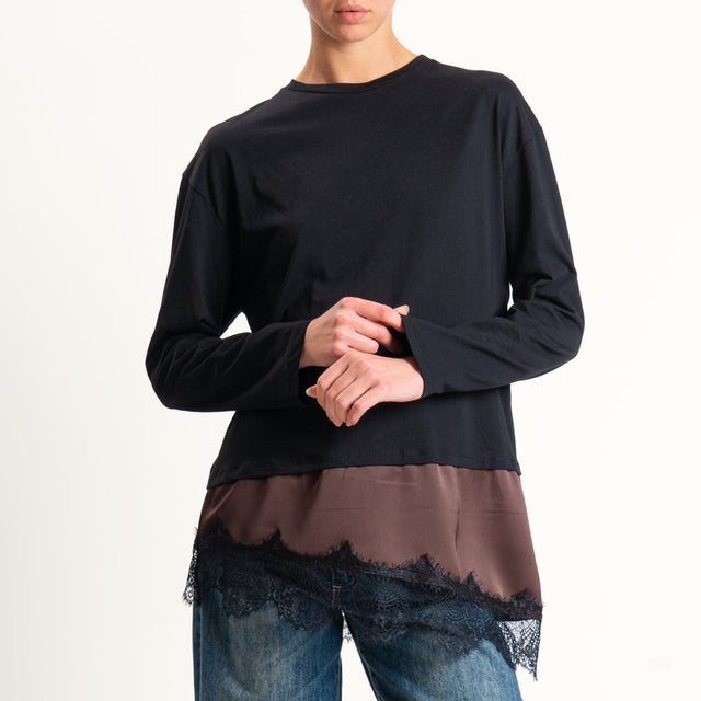 Tensione in-T-shirt doppio tessuto con pizzo - nero/cioccolato