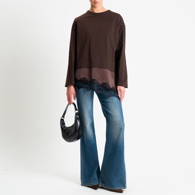 Tensione in-T-shirt doppio tessuto con pizzo - cioccolato/cioccolato