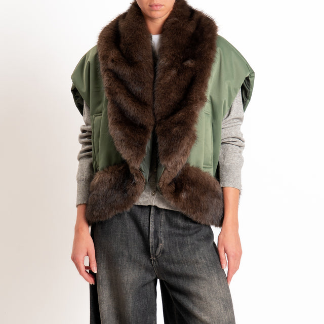 Tensione in-Gilet con ecopelliccia - militare/moro