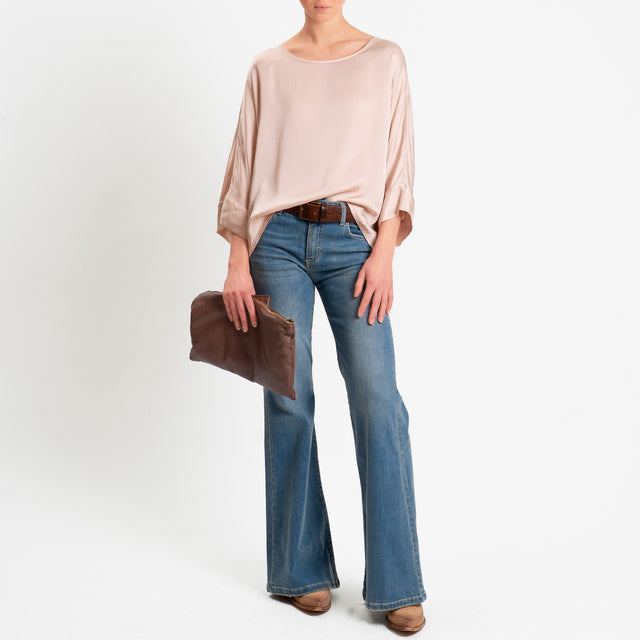 Tensione in-Blusa satin bottoni dietro - rosa