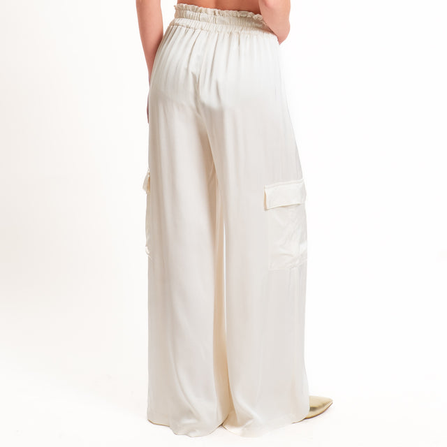 Tensione in-Pantalone cargo satin elastico in vita - burro