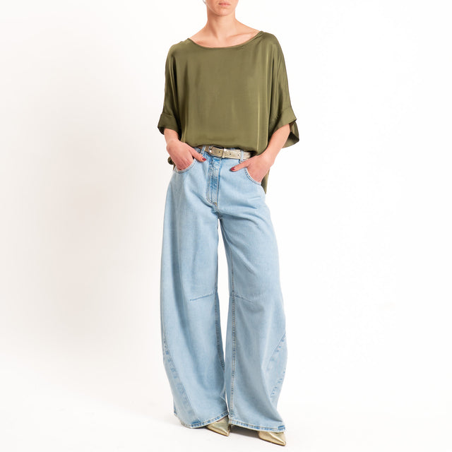 Tensione in-Blusa satin bottoni dietro - militare