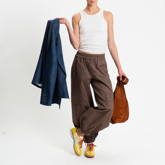 Tensione in-Pantalone cargo con elastico - moro