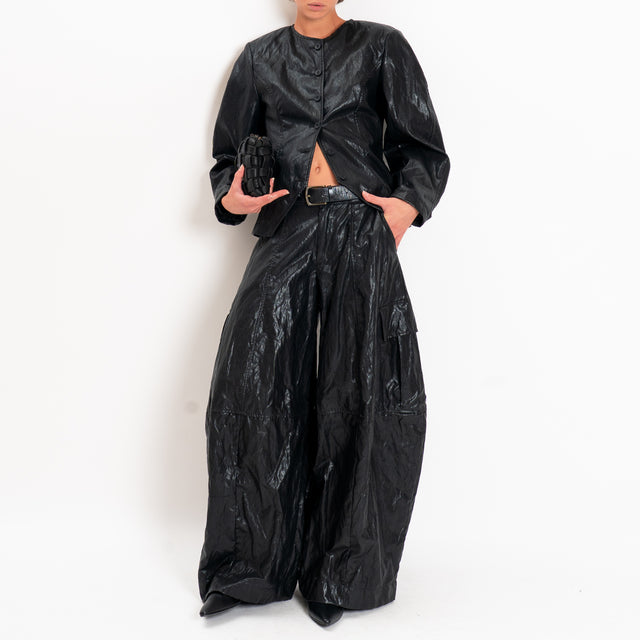 Tensione in-Pantalone cargo similpelle - nero