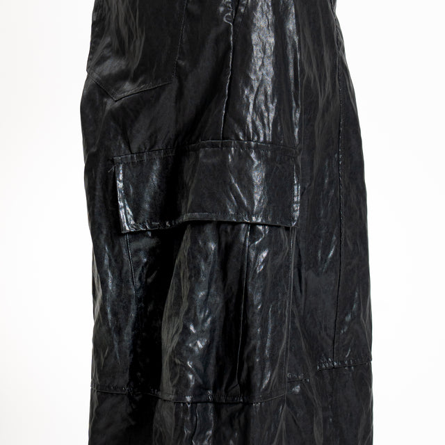 Tensione in-Pantalone cargo similpelle - nero
