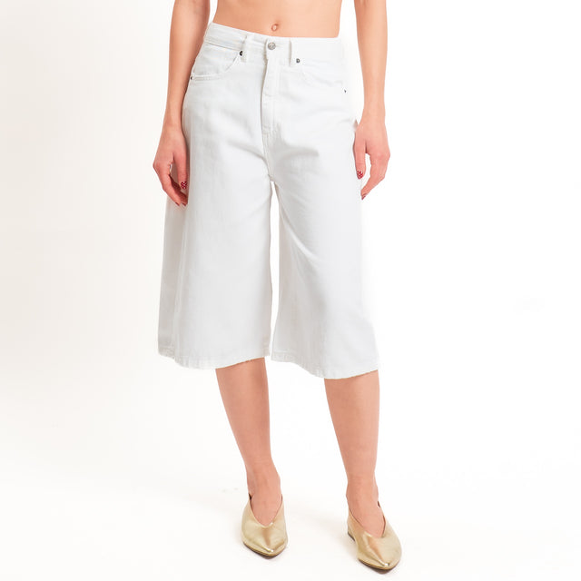 Tensione in-Bermuda Giusi drill cotone superpocket - bianco