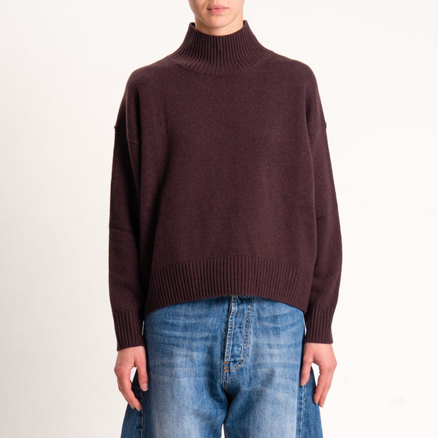 Tensione in-Maglia 100 % lana collo montato - moro