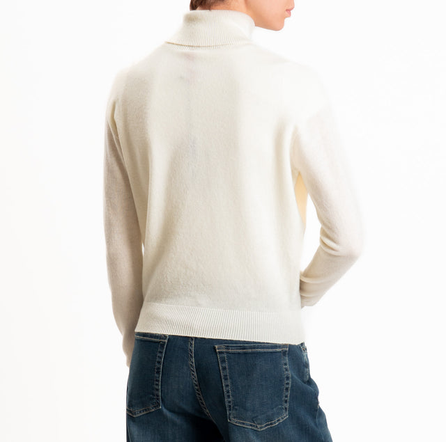 Tensione in-Maglia 100% LANA SOFT collo alto - panna
