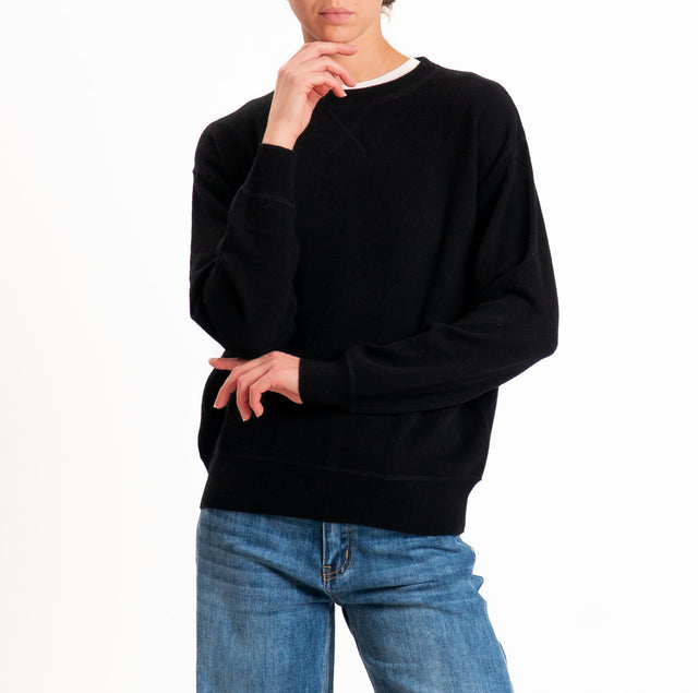 Tensione in-Maglia 100% LANA taglio felpa - nero