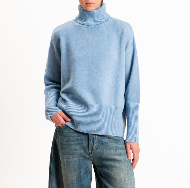 Tensione in-Maglia collo alto 100% LANA SOFT DOPPIO FILO - celeste