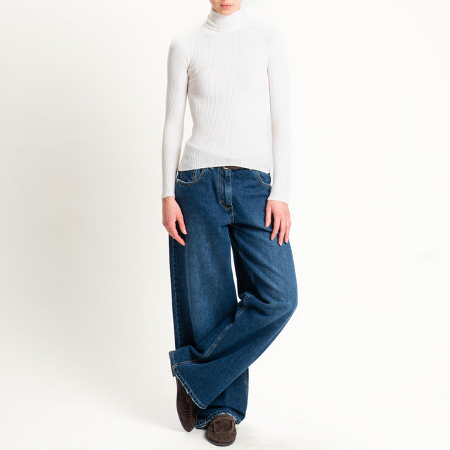 Tensione in-Maglia collo alto a costine - crema