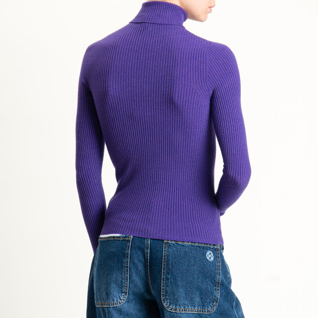 Tensione in-Maglia collo alto a costine - viola