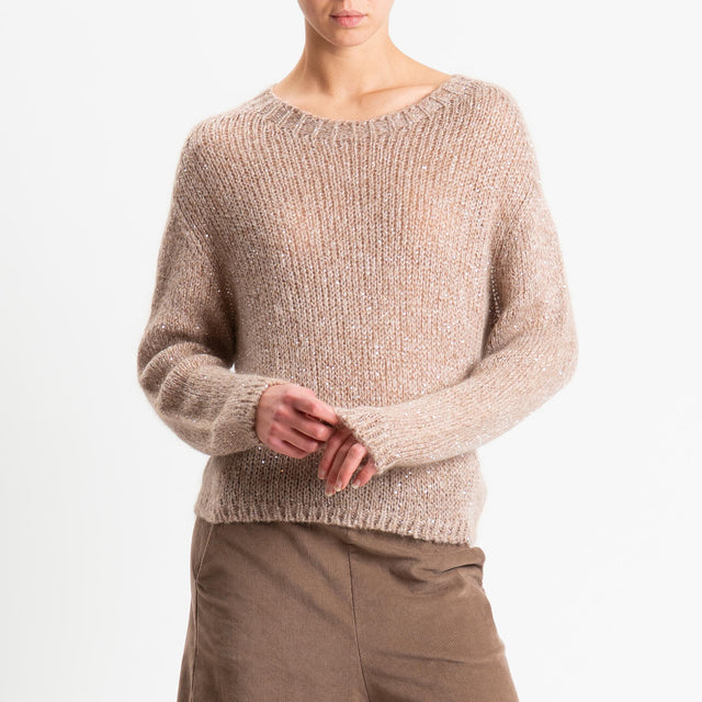 Tensione in-Maglia scollo a barca con micro paillettes - beige