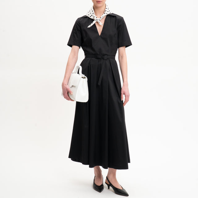 Tensione in-Abito popeline con foulard pois - nero