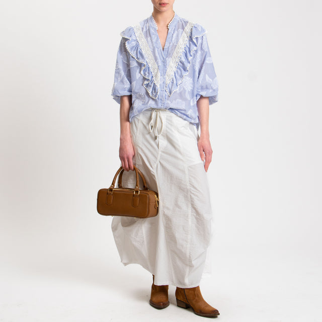 Tensione in-Camicia mussola scollo v con ricami - celeste/bianco