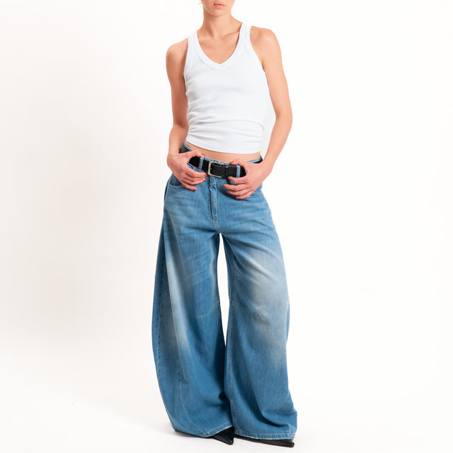 Tensione in-Jeans LOUVRE barrel relaxed fit tela leggera - denim chiaro