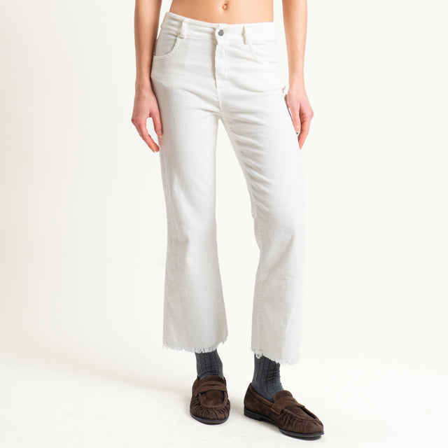 Tensione in-Pantalone velluto mille righe sfrangiato - panna