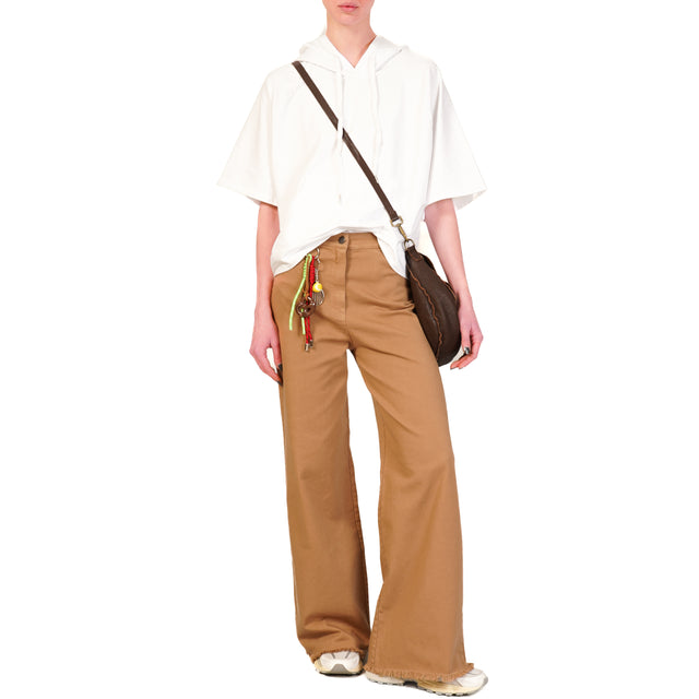 Tensione in-Pantalone palazzo sfrangiato con charms - camel