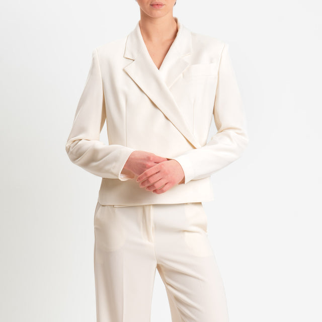 Tensione in-Giacca tessuto fluido chiusura asimmetrica - latte