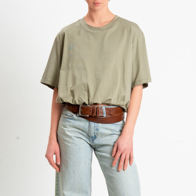 Tensione in-T-shirt girocollo elastico in vita - salvia