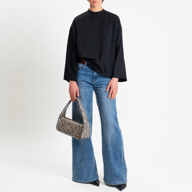 Tensione in-T-shirt over manica ampia - nero