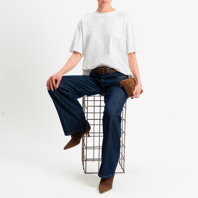 Tensione in-T-shirt con taschino in pizzo - panna/burro