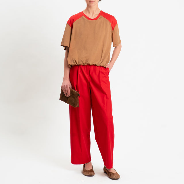 Tensione in-T-shirt bicolore elastico in vita - rosso/cammello