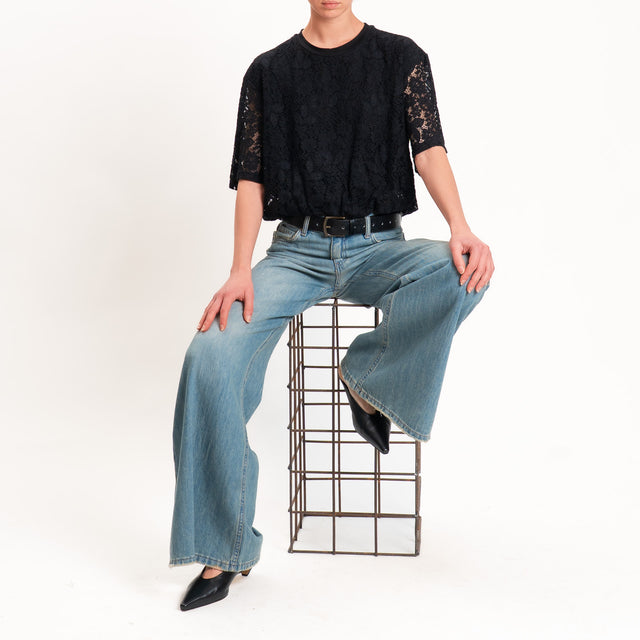 Tensione in-T-shirt in pizzo elastico in vita - nero