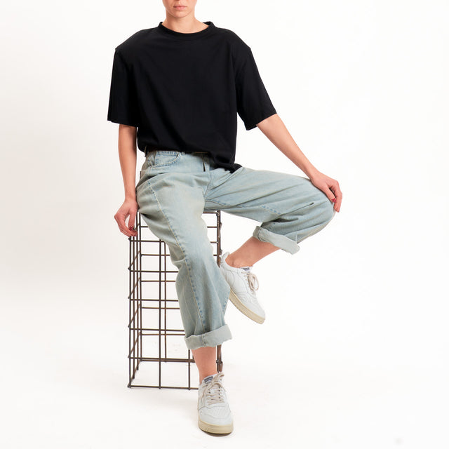 Tensione in-T-shirt girocollo con spalline - nero