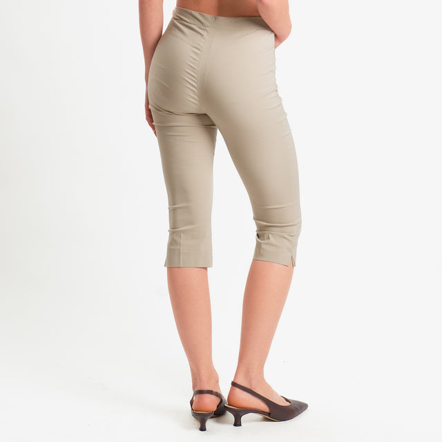 Tensione in-Pantalone capri elastico in vita - beige