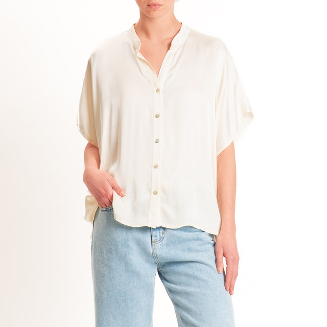 Tensione in-Camicia satin manica scesa - burro