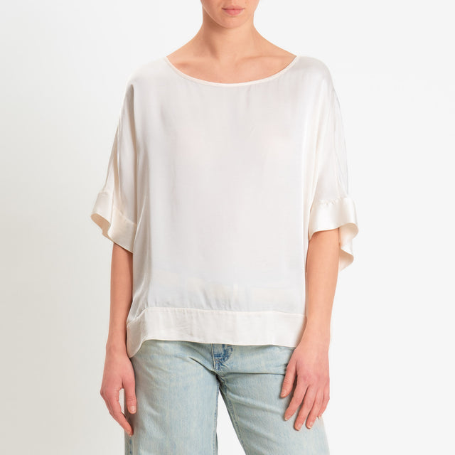 Tensione in-Blusa satin manica scesa - burro