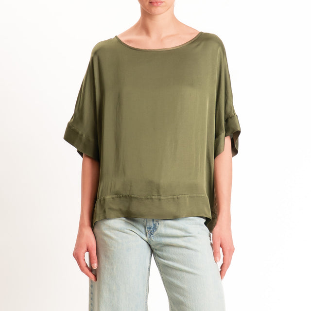 Tensione in-Blusa satin manica scesa - militare