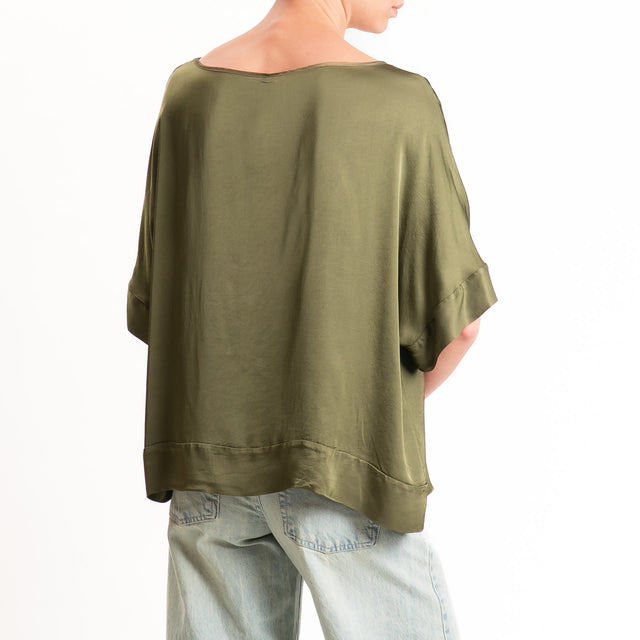 Tensione in-Blusa satin manica scesa - militare