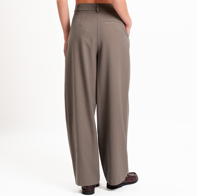 Tensione in-Pantalone misto lana chiusura asimmetrica - nocciola