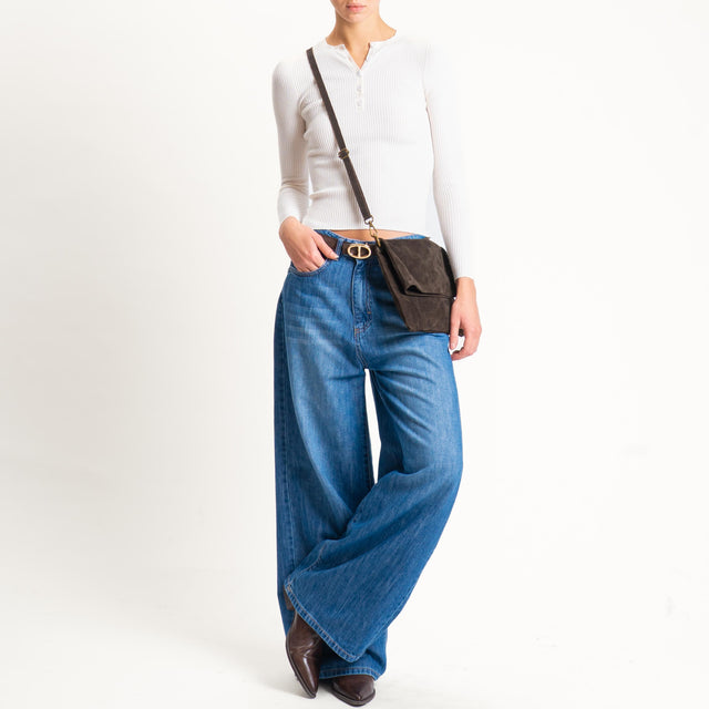 Tensione in-Maglia chester a costine - crema