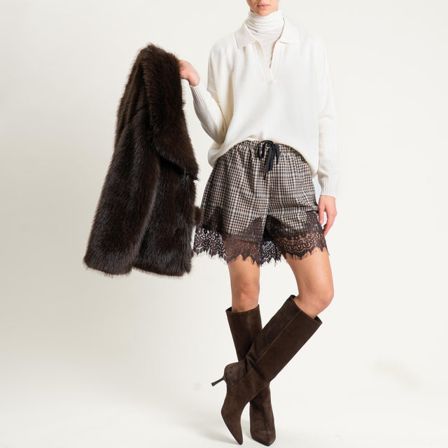 Tensione in-Bermuda quadri con pizzo - beige/moro