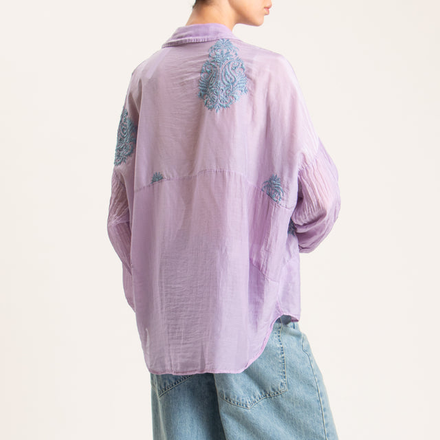 Tensione in-Camicia misto seta con ricami - glicine/avio