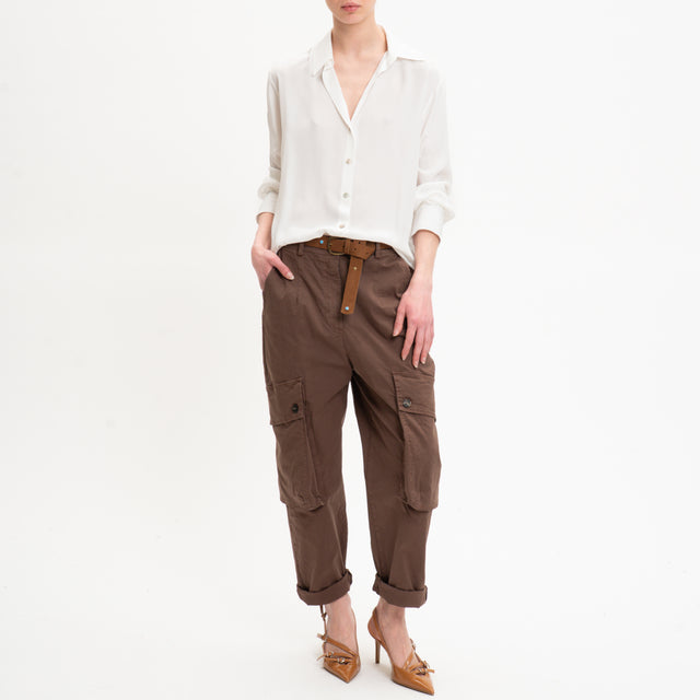 Tensione in-Pantalone cargo con cintura - moka