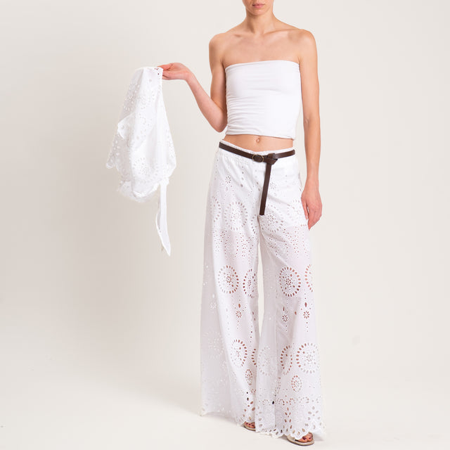 Pantalón de tensión perforado con bordado - blanco