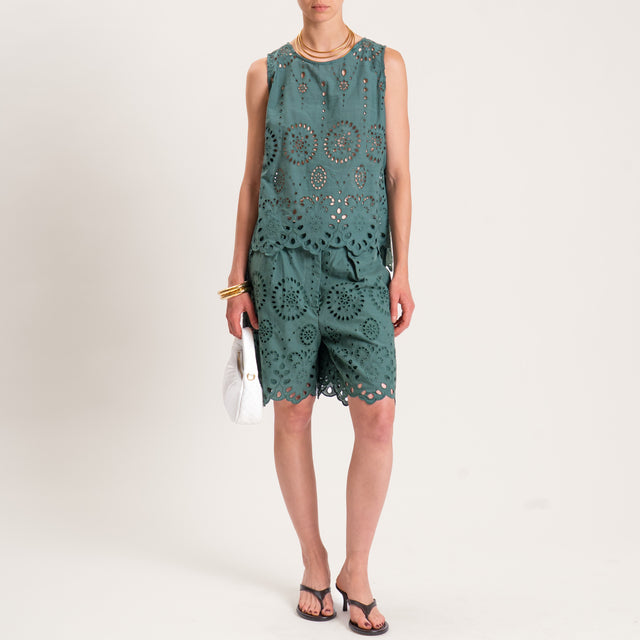 Tensione in-Shorts traforato con ricami - VERDE