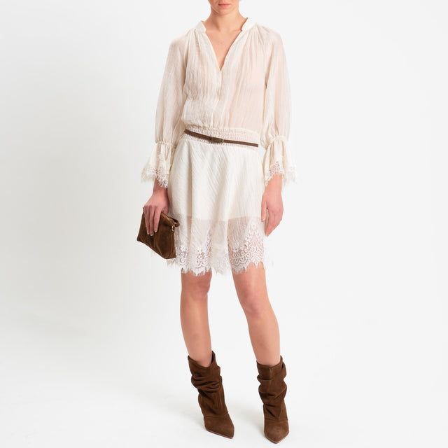 Tensione in-Abito mussola goffrato elastico in vita con pizzo - panna