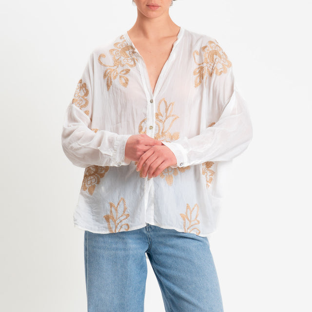 Tensione in-Camicia mussola misto seta con ricami - bianco/biscotto