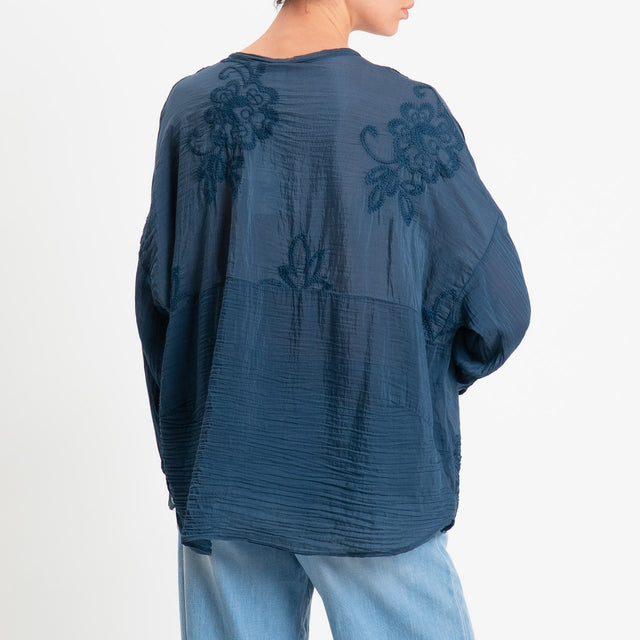 Tensione in-Camicia mussola con ricami misto seta - blu