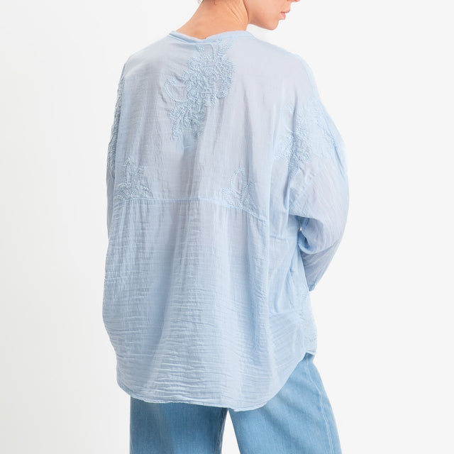 Tensione in-Camicia mussola con ricami misto seta - sky
