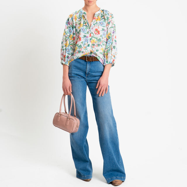 Tensione in-Camicia mussola fantasia floreale - latte/verde/rosso