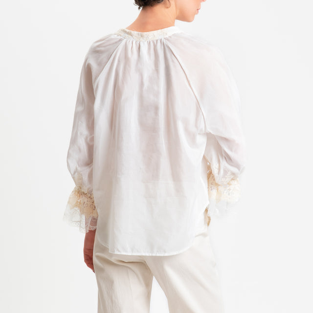 Tensione in-Camicia mussola con pizzo - bianco/burro