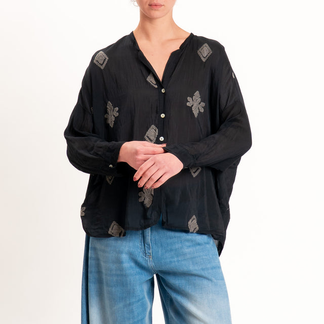 Tensione in-Camicia misto seta con ricami - nero